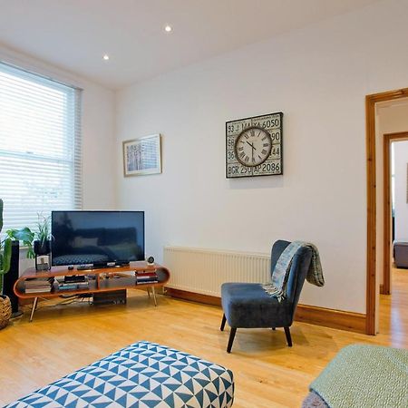 Spacious Highbury Fields 1 Bedroom Apartment - Parking By Request Λονδίνο Εξωτερικό φωτογραφία