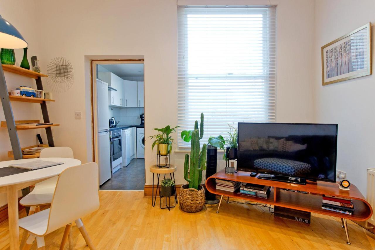 Spacious Highbury Fields 1 Bedroom Apartment - Parking By Request Λονδίνο Εξωτερικό φωτογραφία