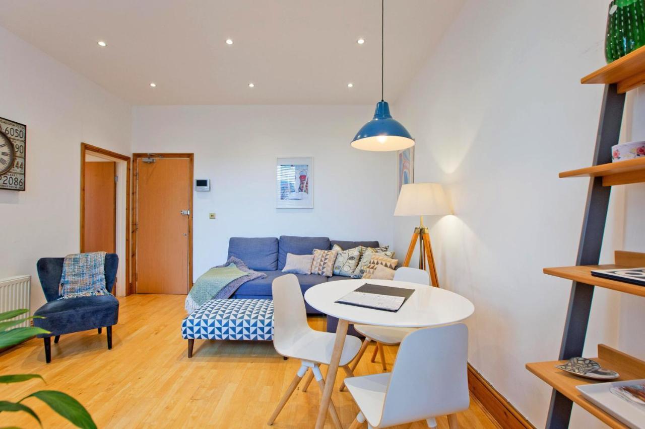 Spacious Highbury Fields 1 Bedroom Apartment - Parking By Request Λονδίνο Εξωτερικό φωτογραφία