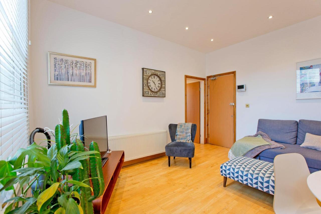 Spacious Highbury Fields 1 Bedroom Apartment - Parking By Request Λονδίνο Εξωτερικό φωτογραφία