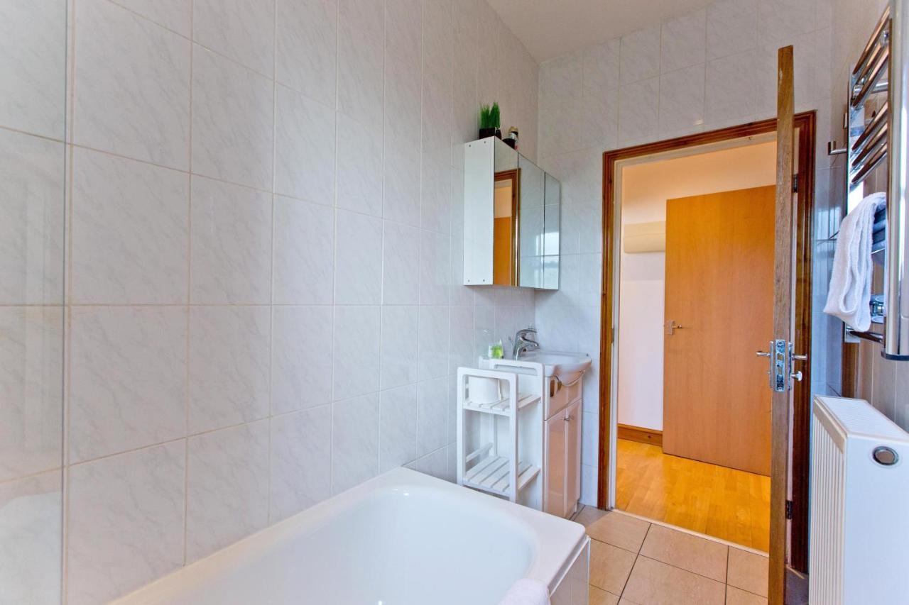 Spacious Highbury Fields 1 Bedroom Apartment - Parking By Request Λονδίνο Εξωτερικό φωτογραφία