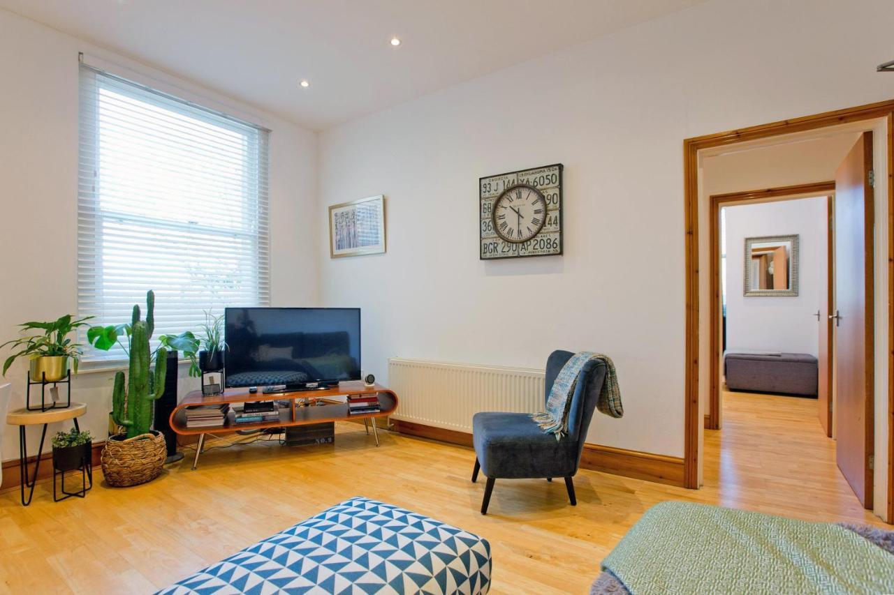 Spacious Highbury Fields 1 Bedroom Apartment - Parking By Request Λονδίνο Εξωτερικό φωτογραφία